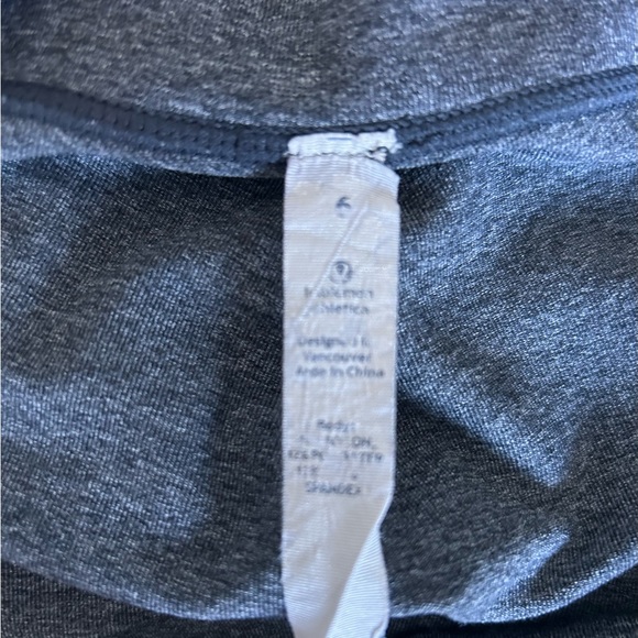 Lululemon cropped leggings; Size 6, grey and low rise. - Picture 5 of 8